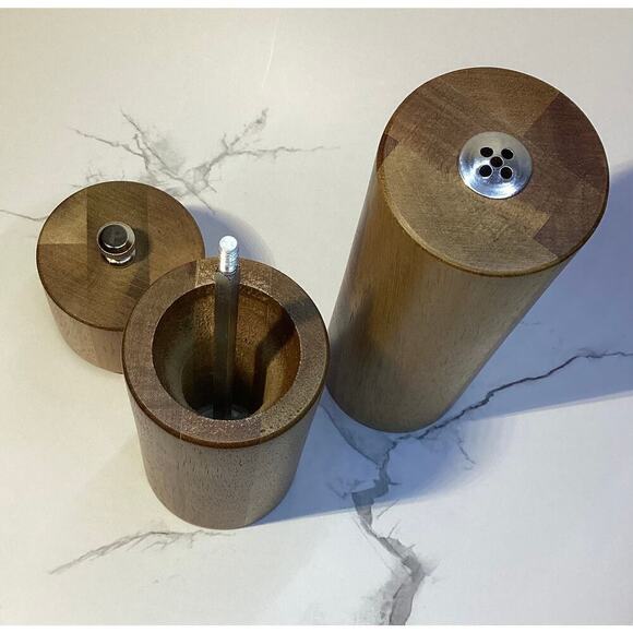 Pepper mill and salt shaker acasia wood minimalist design - Picture 4 of 4